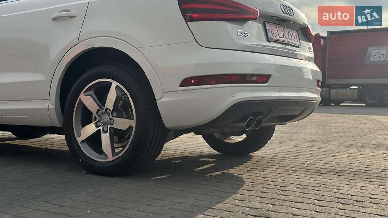 Позашляховик / Кросовер Audi Q3 2015 в Радивиліві