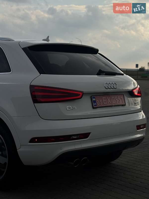 Позашляховик / Кросовер Audi Q3 2015 в Радивиліві