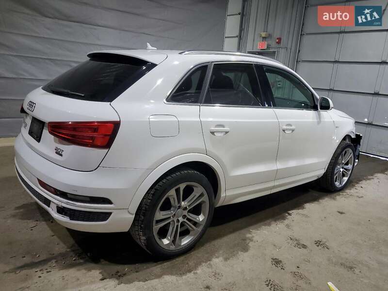 Внедорожник / Кроссовер Audi Q3 2015 в Львове