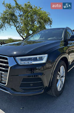Внедорожник / Кроссовер Audi Q3 2016 в 