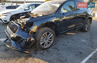 Внедорожник / Кроссовер Audi Q3 2023 в 