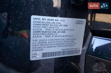 Внедорожник / Кроссовер Audi Q3 2023 в 