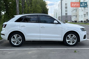 Внедорожник / Кроссовер Audi Q3 2017 в 