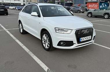 Позашляховик / Кросовер Audi Q3 2013 в 