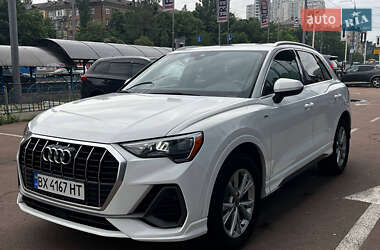 Внедорожник / Кроссовер Audi Q3 2021 в 