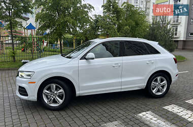 Внедорожник / Кроссовер Audi Q3 2016 в 