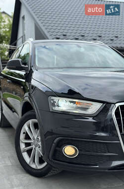 Внедорожник / Кроссовер Audi Q3 2013 в 