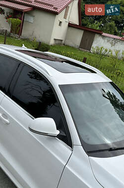 Позашляховик / Кросовер Audi Q3 2014 в 