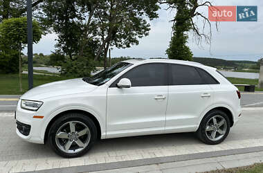 Позашляховик / Кросовер Audi Q3 2014 в 