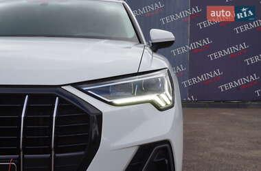 Внедорожник / Кроссовер Audi Q3 2023 в 