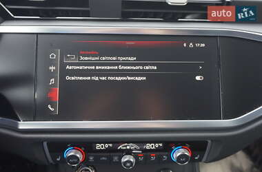 Внедорожник / Кроссовер Audi Q3 2023 в 
