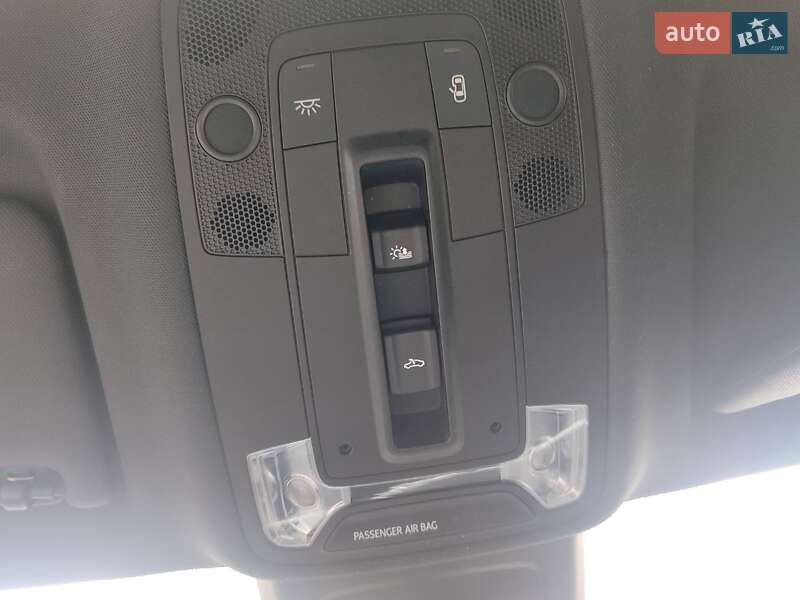 Позашляховик / Кросовер Audi Q3 2019 в Стрию