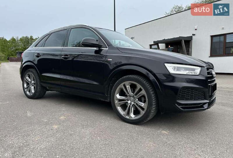Внедорожник / Кроссовер Audi Q3 2017 в Киеве