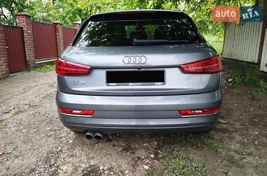Позашляховик / Кросовер Audi Q3 2016 в 