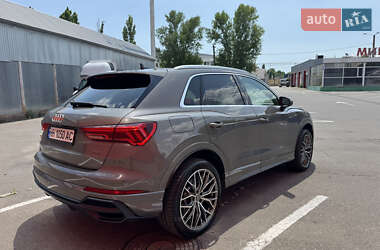 Внедорожник / Кроссовер Audi Q3 2020 в 