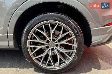 Внедорожник / Кроссовер Audi Q3 2020 в 