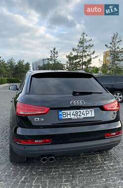 Внедорожник / Кроссовер Audi Q3 2016 в 