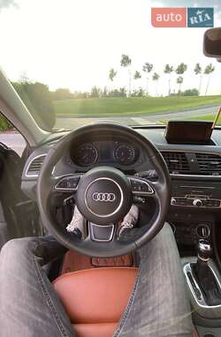 Внедорожник / Кроссовер Audi Q3 2016 в 