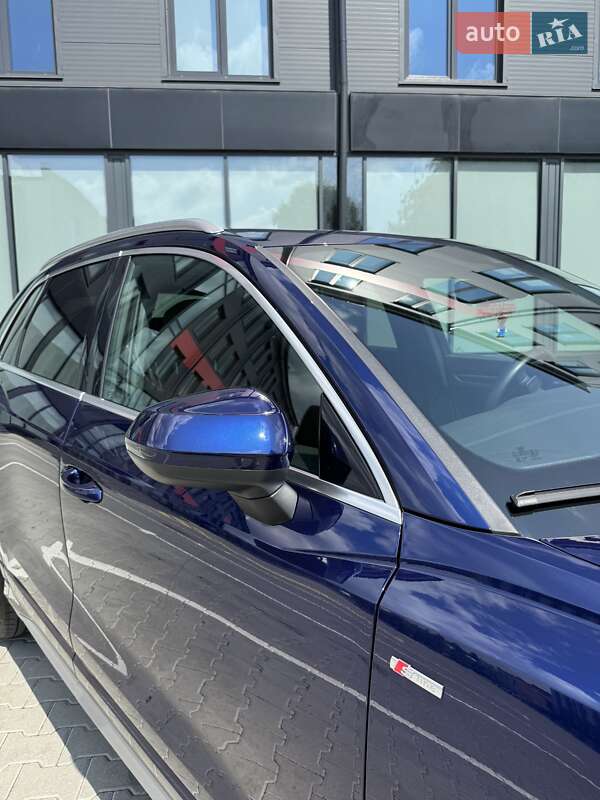 Внедорожник / Кроссовер Audi Q3 2021 в Львове