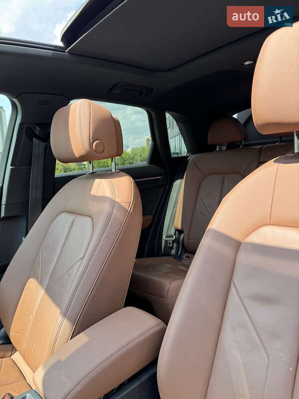 Внедорожник / Кроссовер Audi Q3 2021 в Львове