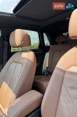Внедорожник / Кроссовер Audi Q3 2021 в 