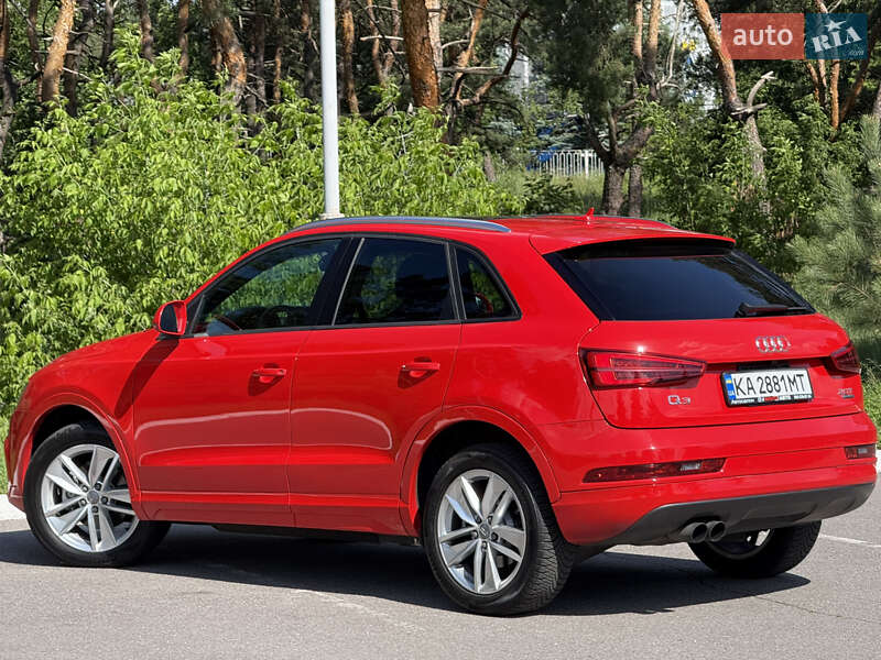 Внедорожник / Кроссовер Audi Q3 2016 в Киеве