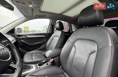Внедорожник / Кроссовер Audi Q3 2015 в 