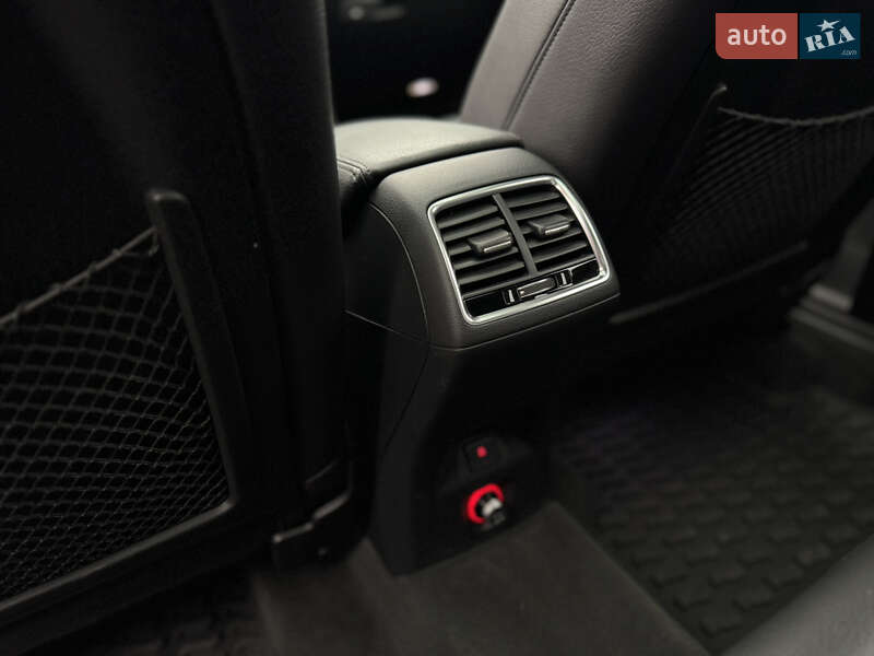 Позашляховик / Кросовер Audi Q3 2015 в Луцьку
