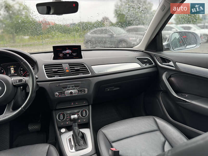 Позашляховик / Кросовер Audi Q3 2015 в Луцьку