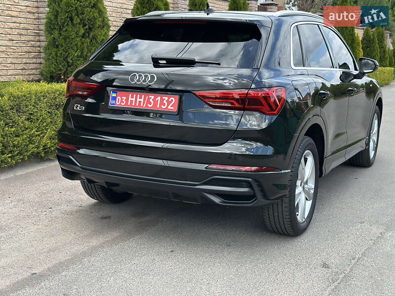 Позашляховик / Кросовер Audi Q3 2019 в Вінниці
