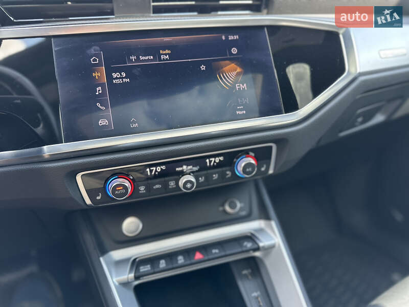 Позашляховик / Кросовер Audi Q3 2019 в Вінниці
