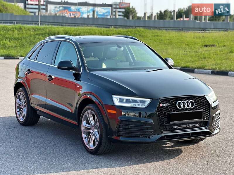 Внедорожник / Кроссовер Audi Q3 2016 в 