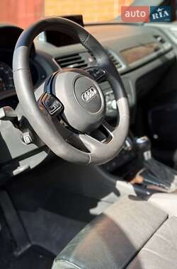 Внедорожник / Кроссовер Audi Q3 2015 в 