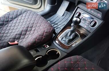 Внедорожник / Кроссовер Audi Q3 2016 в 