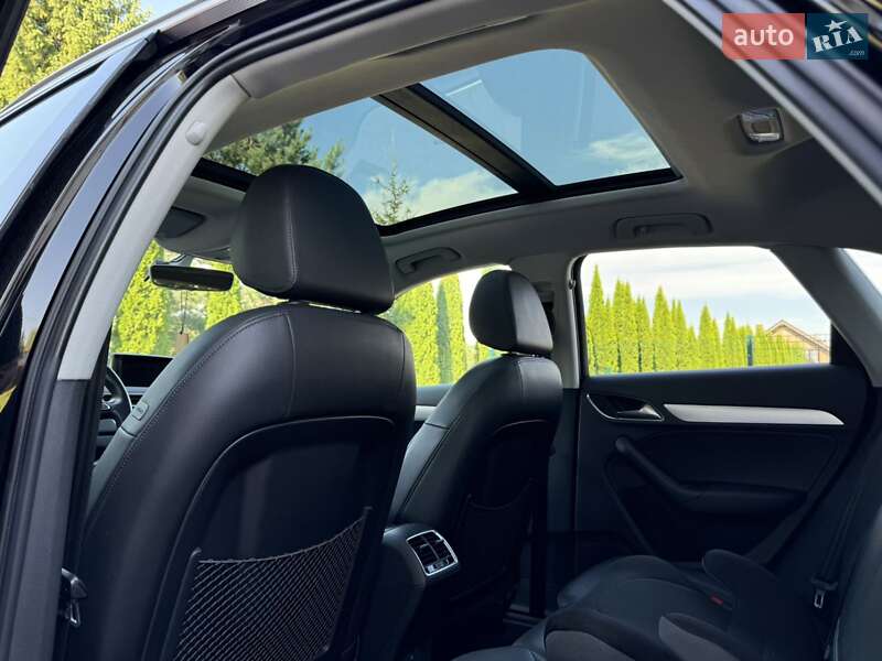 Внедорожник / Кроссовер Audi Q3 2016 в Львове
