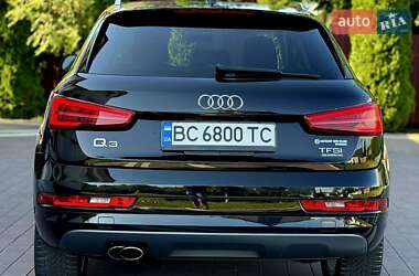 Позашляховик / Кросовер Audi Q3 2016 в 