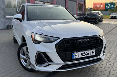 Внедорожник / Кроссовер Audi Q3 2019 в 