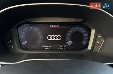 Внедорожник / Кроссовер Audi Q3 2019 в 