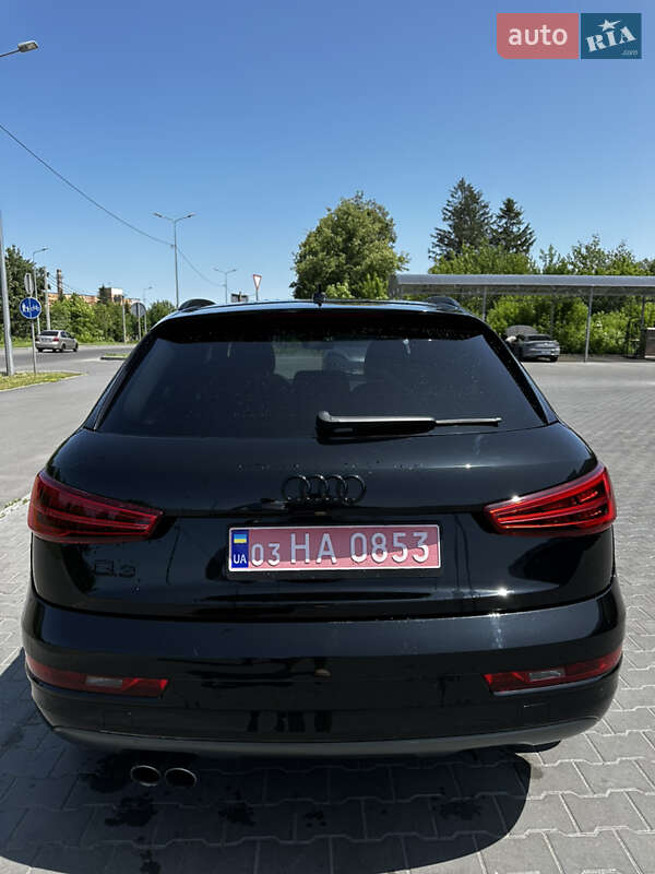 Позашляховик / Кросовер Audi Q3 2016 в Полтаві