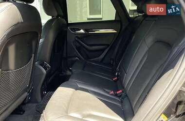 Внедорожник / Кроссовер Audi Q3 2017 в 