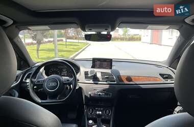 Внедорожник / Кроссовер Audi Q3 2017 в 