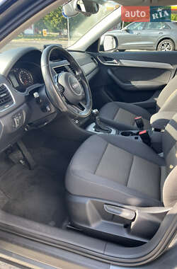 Внедорожник / Кроссовер Audi Q3 2014 в 