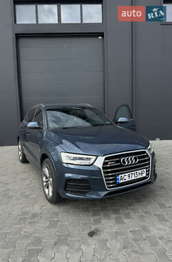 Внедорожник / Кроссовер Audi Q3 2015 в 