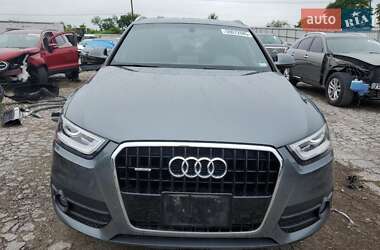 Внедорожник / Кроссовер Audi Q3 2015 в 