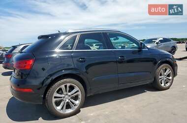 Позашляховик / Кросовер Audi Q3 2016 в 