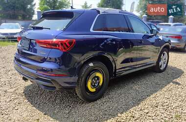 Позашляховик / Кросовер Audi Q3 2022 в Стрию