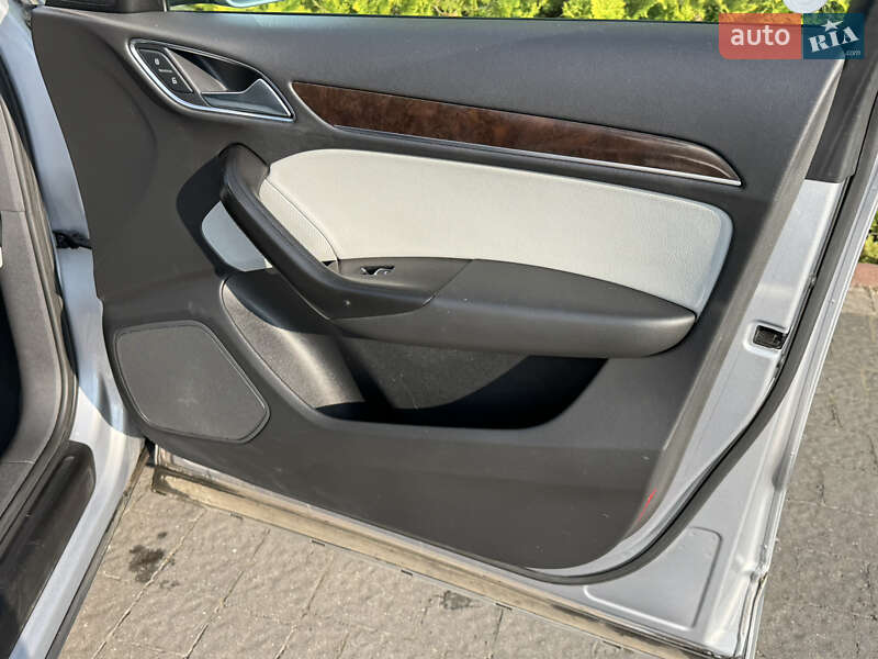 Позашляховик / Кросовер Audi Q3 2014 в Стрию
