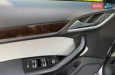 Внедорожник / Кроссовер Audi Q3 2014 в 