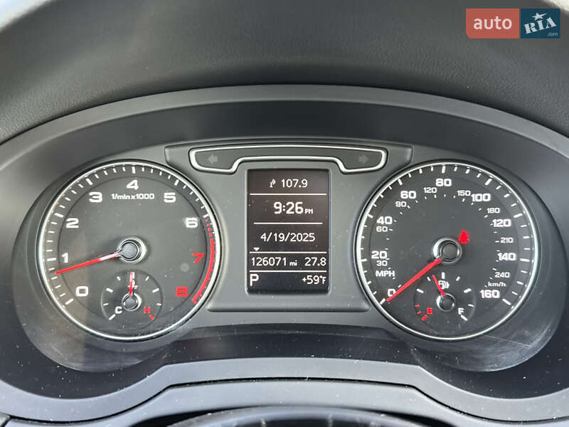 Позашляховик / Кросовер Audi Q3 2014 в Стрию