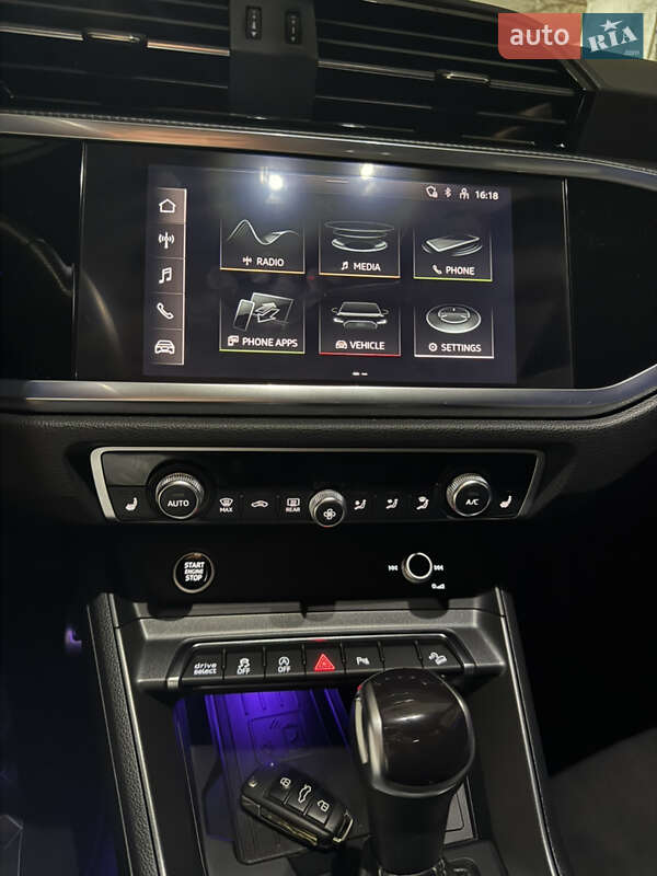 Внедорожник / Кроссовер Audi Q3 2021 в Одессе